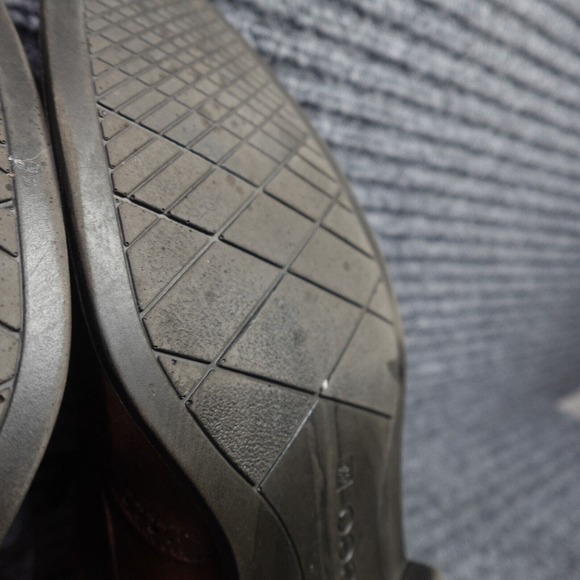 Ecco Shoes Mens 9 Brown Leather Brogue Wingtip Business Casual Dress Shoe - Picture 11 of 14